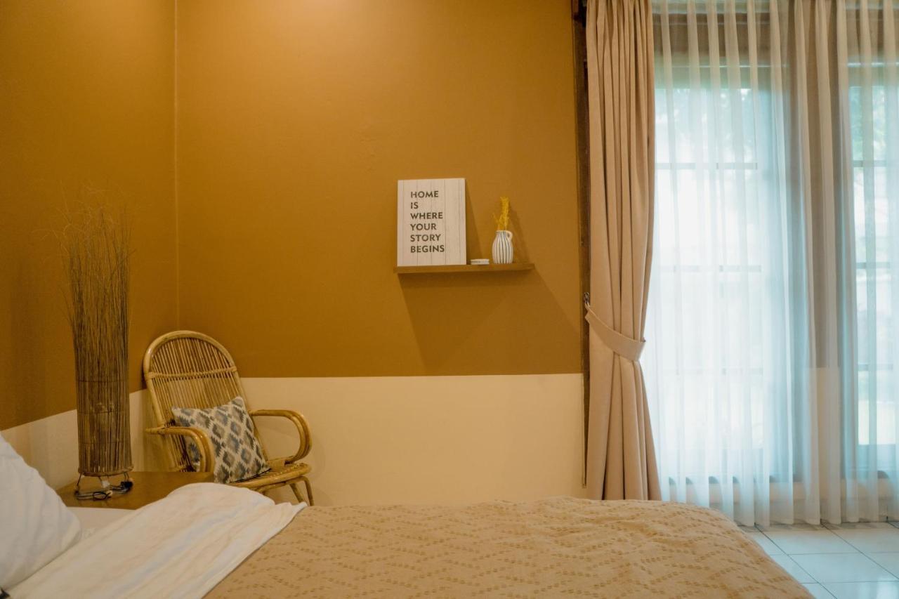 Bed and Breakfast Roemah Renjana Бандунг Экстерьер фото