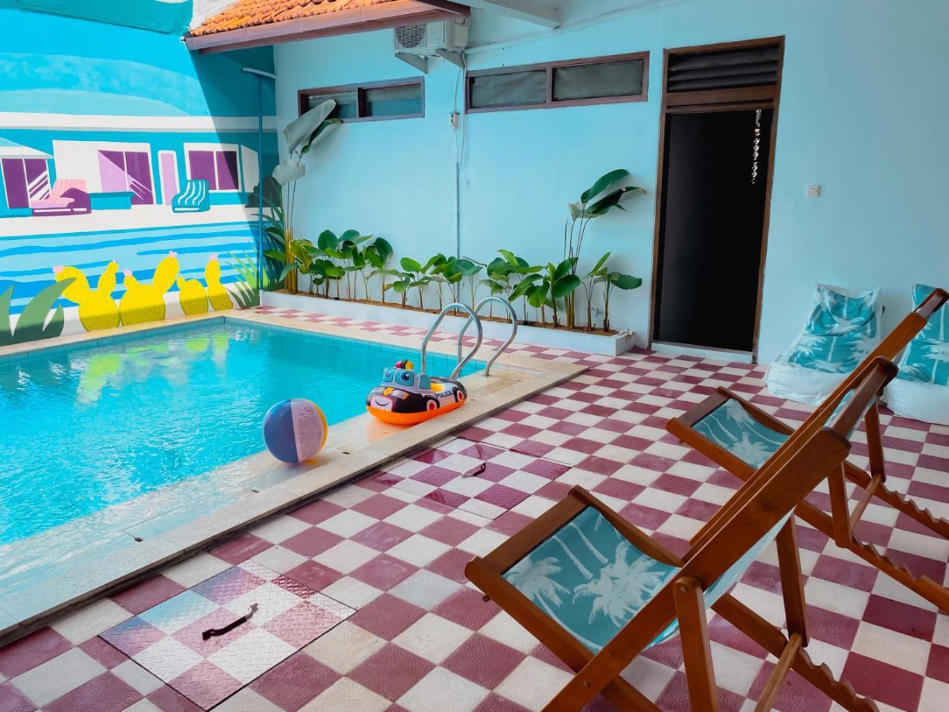 Bed and Breakfast Roemah Renjana Бандунг Экстерьер фото